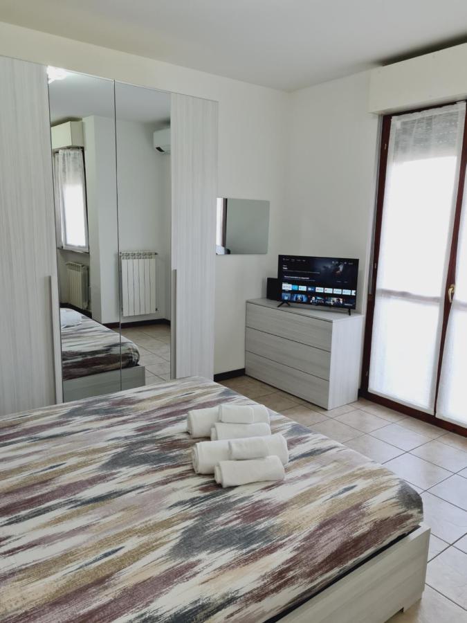 La Casa Di Ida Intero Appartamento Vigevano Luaran gambar